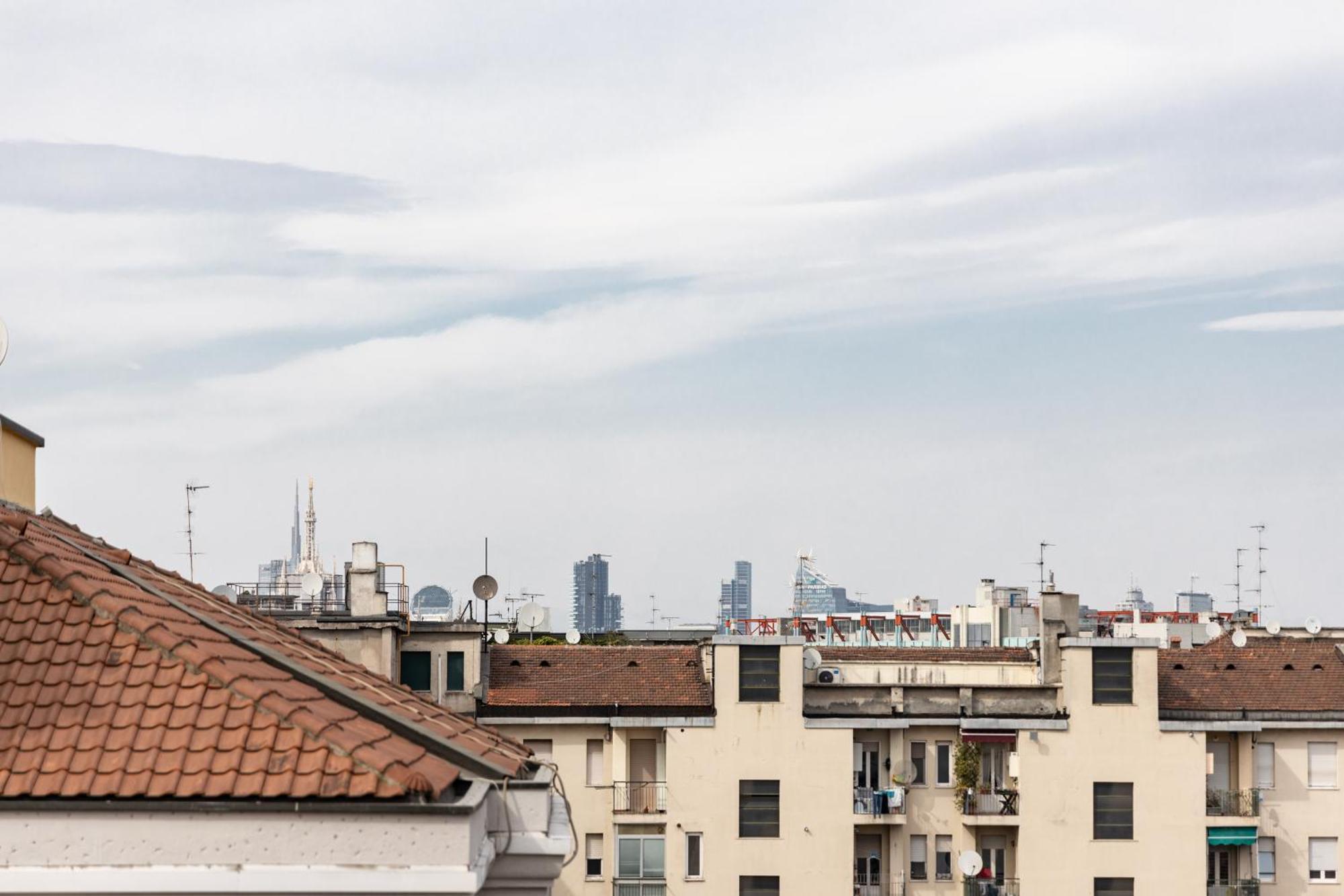 Bocconi'S Nest - Close To Duomo With Terrace Milaan Buitenkant foto