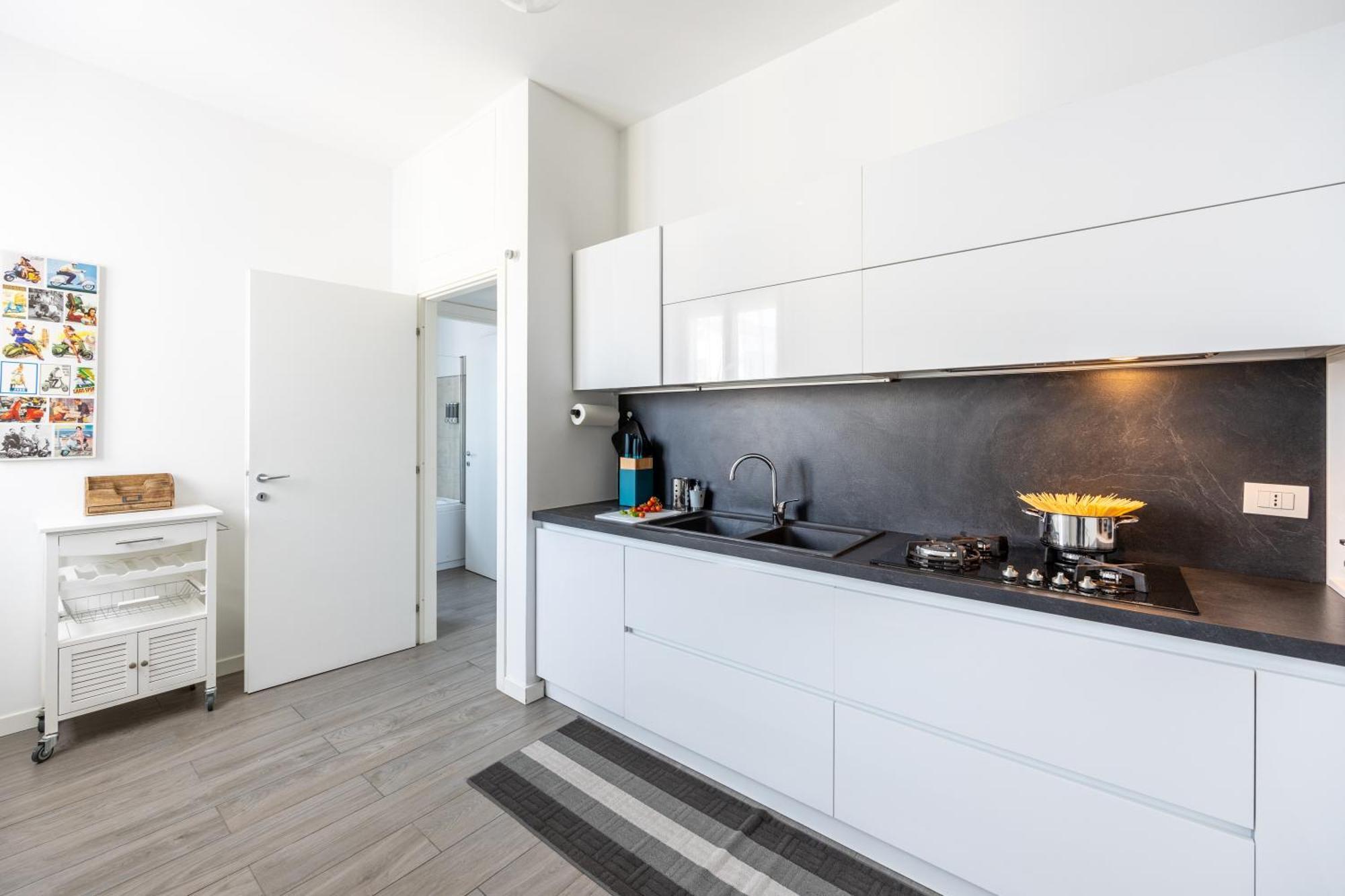 Bocconi'S Nest - Close To Duomo With Terrace Milaan Buitenkant foto